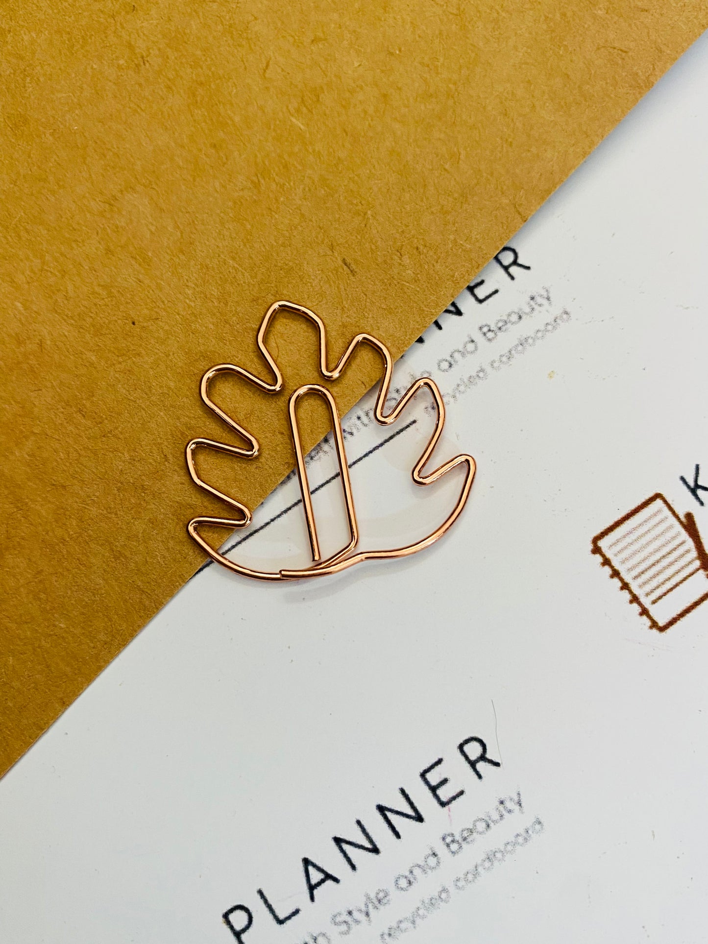 MONSTERA Paper Clip