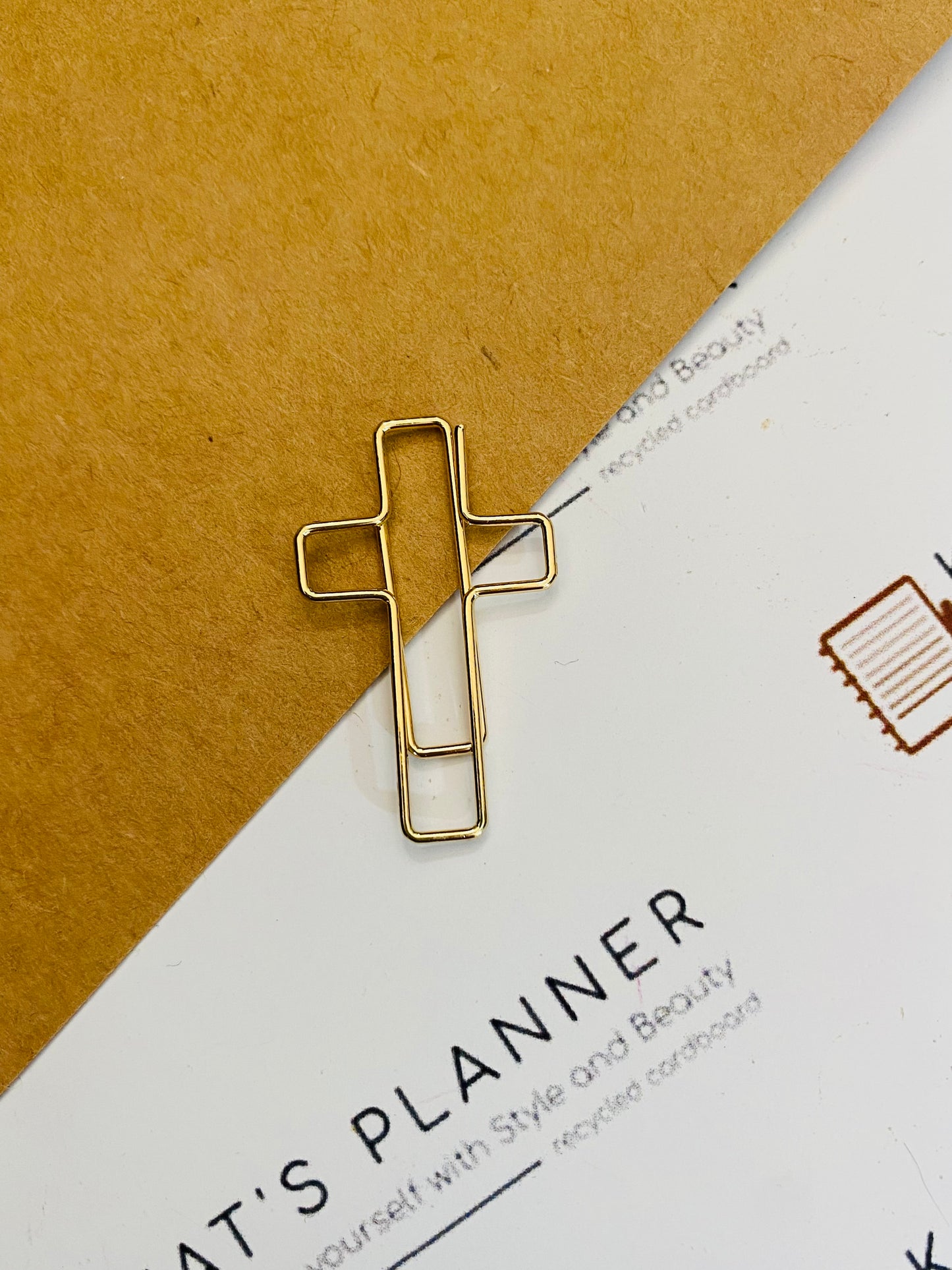 CRUZ Paper Clip