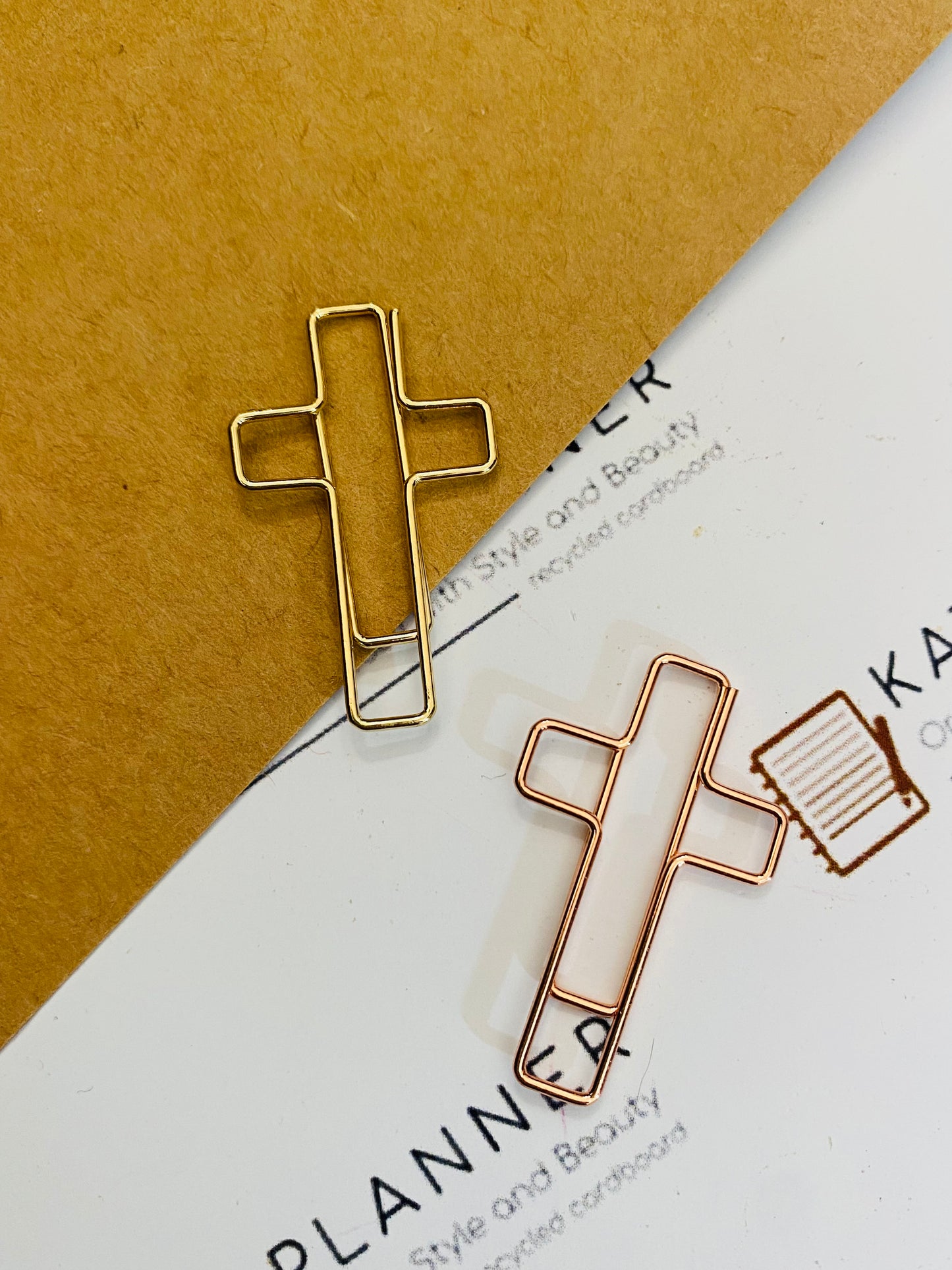 CRUZ Paper Clip